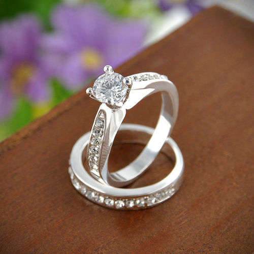 White Crystal Fashion Ring (Silver Plated) - Size 5
