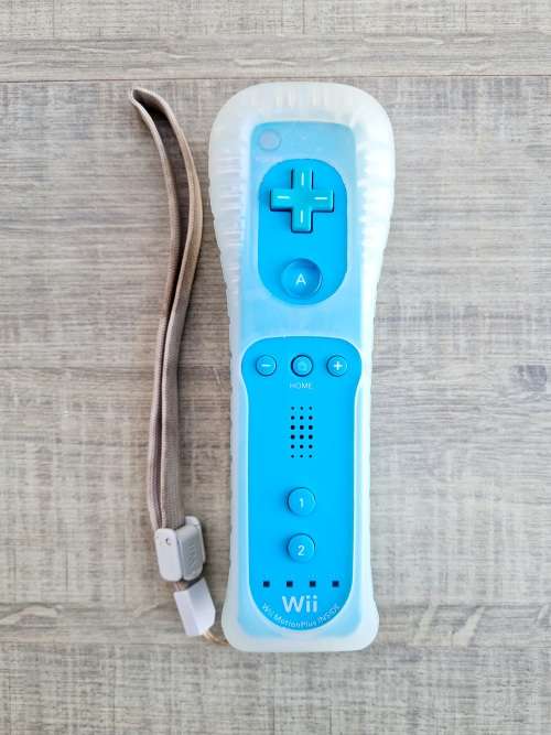 Blue Official Nintendo Wii Remote