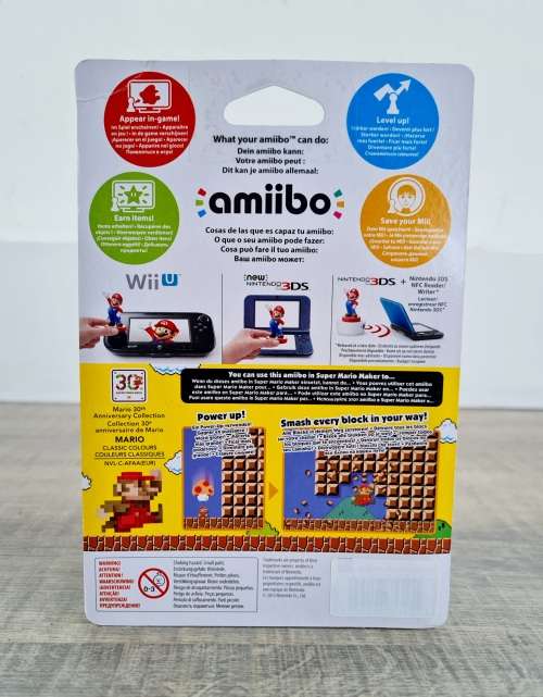 Super Mario 30th Anniversary Amiibo: Classic colours