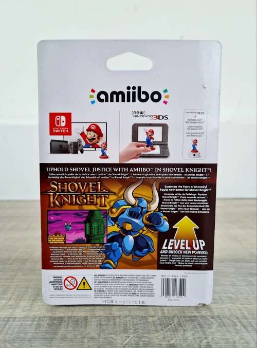Gold Shovel Knight Amiibo