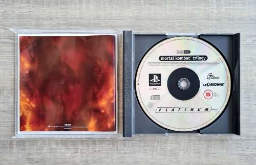 Mortal Kombat Trilogy - Playstation 1 (PS1)