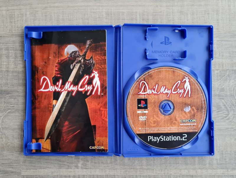 Devil May Cry - Playstation 2 (PS2)