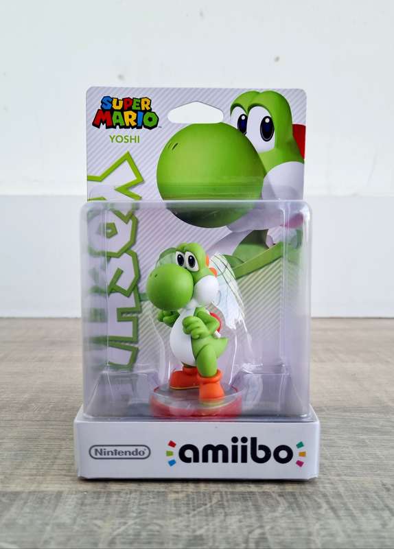 Yoshi Amiibo - Super Mario Series