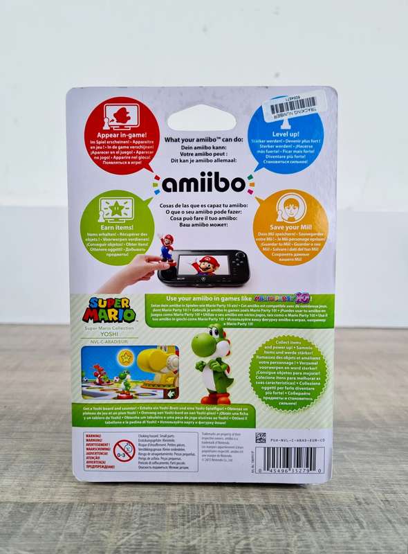 Yoshi Amiibo - Super Mario Series