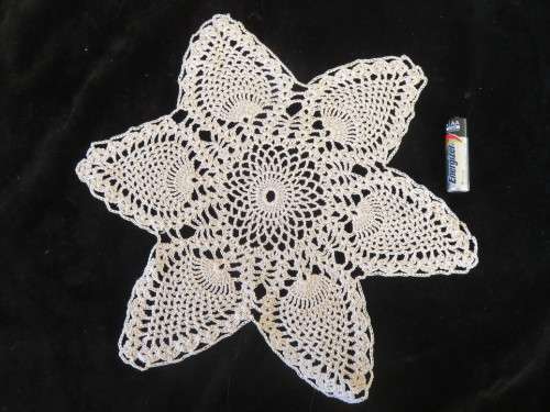 Beige crochet doilie - cotton 25cm