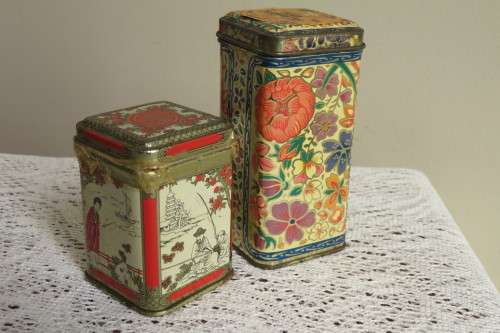 Vintage chinese tea tins