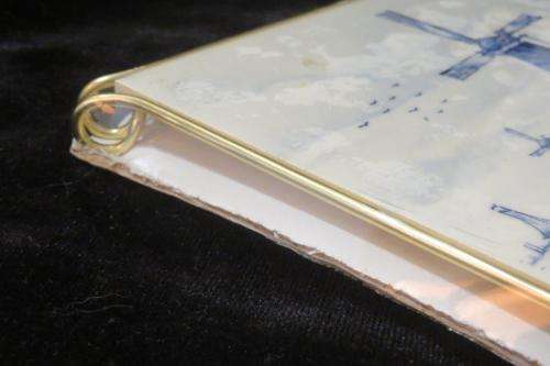 Delft hand painted tile trivet - in packaging