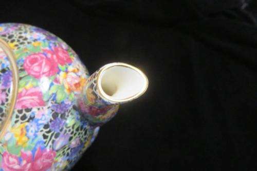 Royal Winton - Grimwades - Hazel - teapot