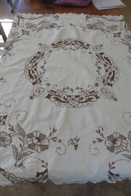 Madeira embroidered tablecloth - 1m x 1m