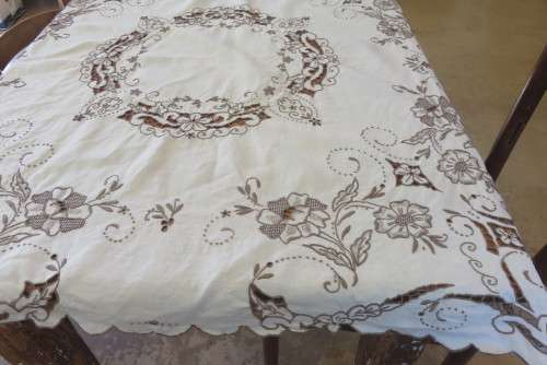 Madeira embroidered tablecloth - 1m x 1m