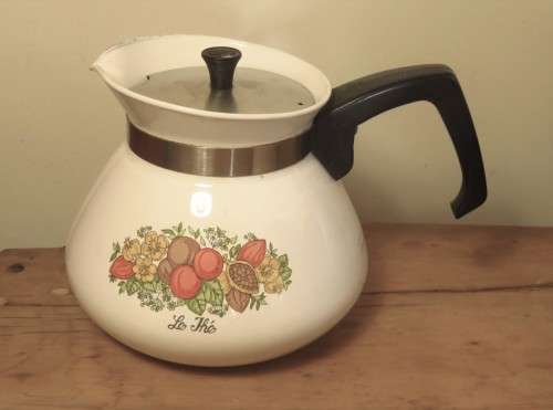 Corningware teapot - 6 cup