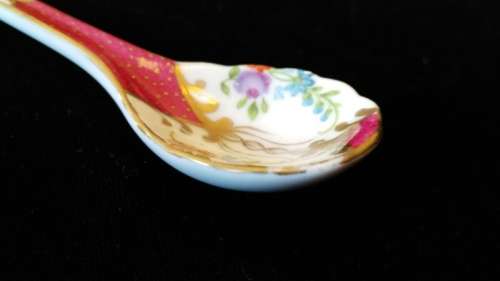 Pretty porcelain spoon 14 cm