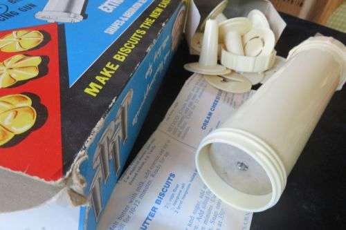 Ideal biscuit and icing gun
