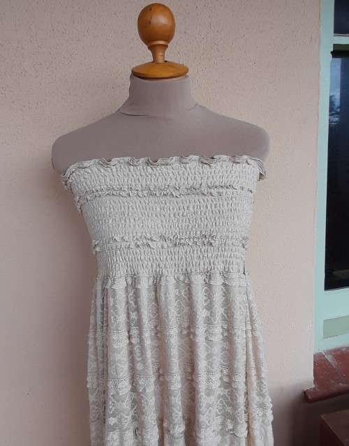 Lacy dress - nude colour - strapless - size 42