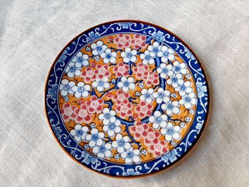 Genuine Imperial Imari plate - 15cm diameter