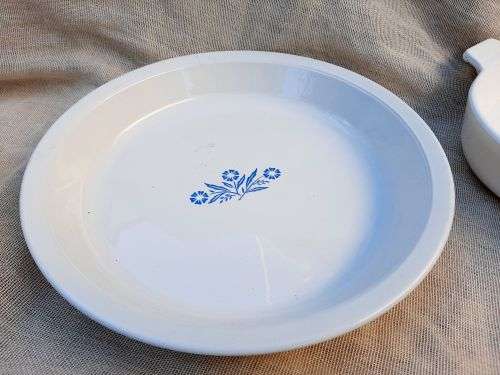 Corningware cornflower pie dish - 25cm - good condition
