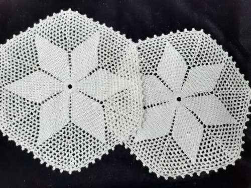 2 white crochet doilies 24-25cm