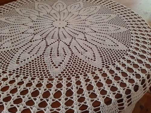 Crochet tablecloth - round - cream - 188cm - cotton -  good condition
