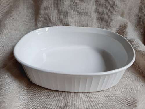 Corningware French White dish F-2-B 2.8 litres 22 x 28cm