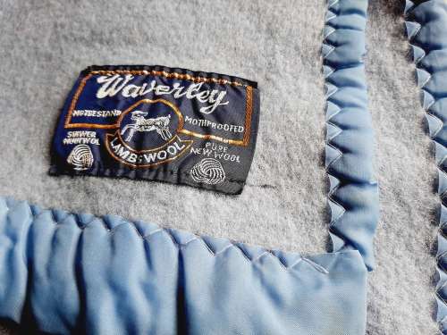 Waverley Blanket - lambs wool - blue 190 x 130cm