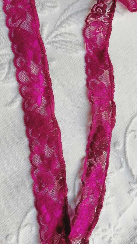 3m of pink purple stretch lace, synthetic 2.5cm wide,