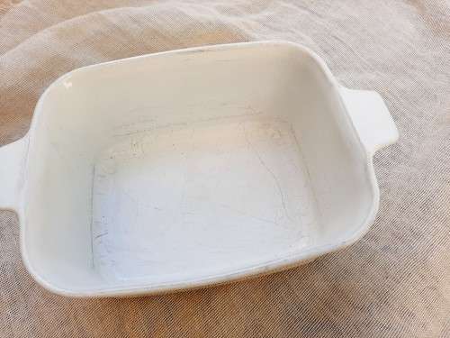 Corningware cornflower - P-4-11 quart - no lid - scratched