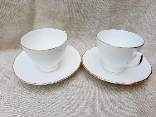 2 x Royal Vale teacup and saucer