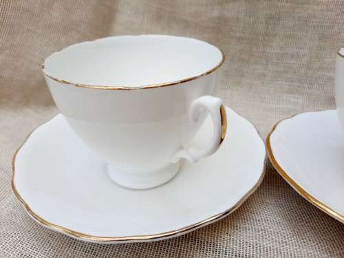 2 x Royal Vale teacup and saucer