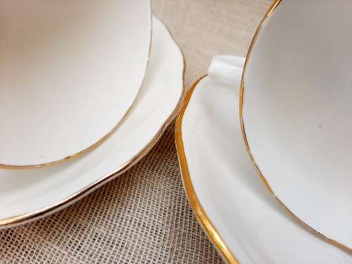 2 x Royal Vale teacup and saucer