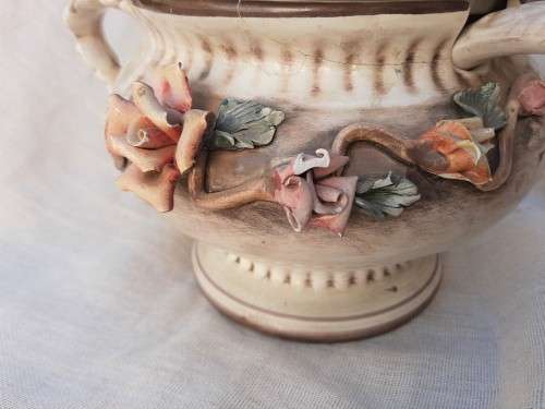 Capodimonte soup tureen