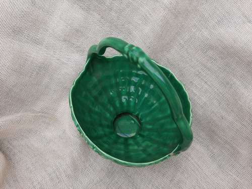 Luciaware basket vase - small chip