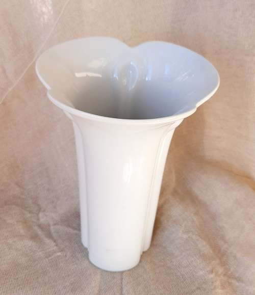 Arzberg porcelain vase - white - 20cm high