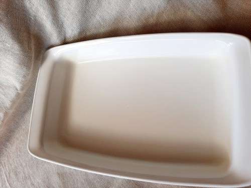 Corningware lasagne dish- P 332 - 35cm handle to handle x 31cm - very good condition