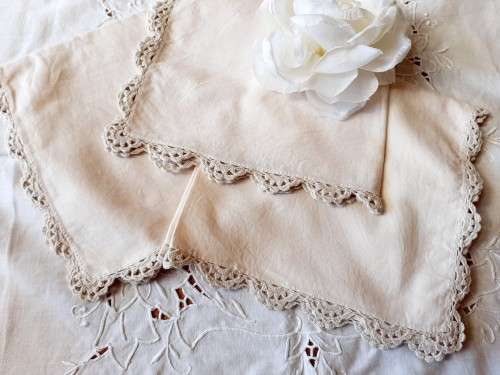 3 beige cotton napkins - with crochet edge - 42  x 42cm