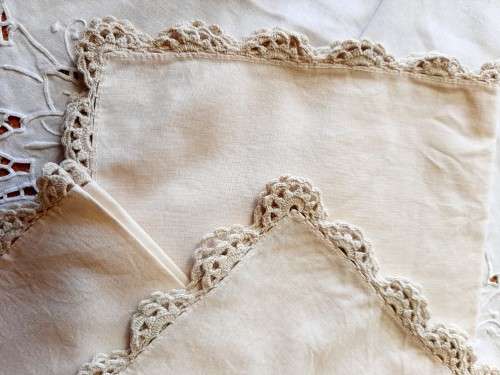 3 beige cotton napkins - with crochet edge - 42  x 42cm