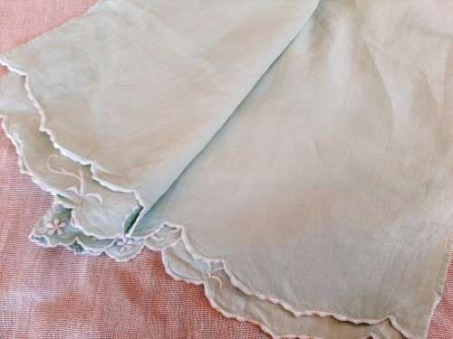 2 vintage guest towels - good condition - pale green - 106 x 62cm
