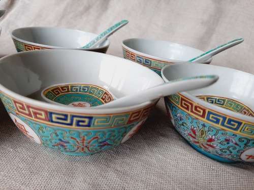 6  Chinese bowls and spoons - turquoise