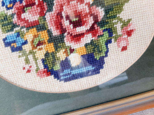 Tapestry - basket of flowers 31 x 23 cm