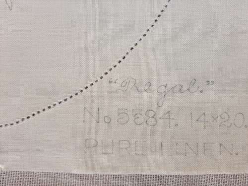 Stamped linen - Regal 5584 pattern - 31 x 44cm