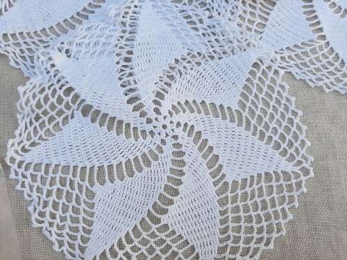 3 white pin wheel doilies - crochet - 29cm
