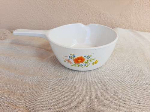 Corningware saucepan P-89-B