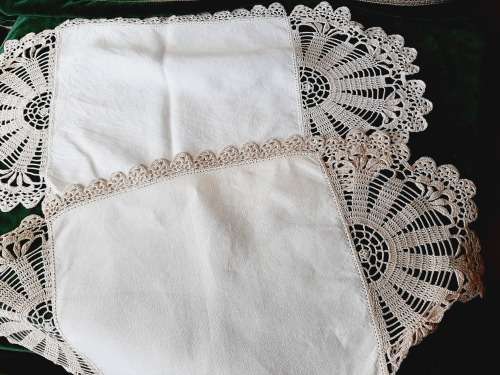 Linen doilie mats wih ecru crochet edge - stunning! 53 x 25cm