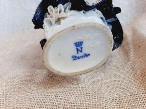 Dresden dancer - damaged - 10cm x 8cm.