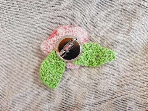Crochet flower brooch  9 x 5 cm