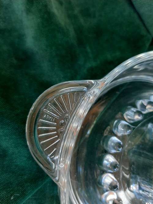 Orange squeezer - glass - 23 cm - good coidition