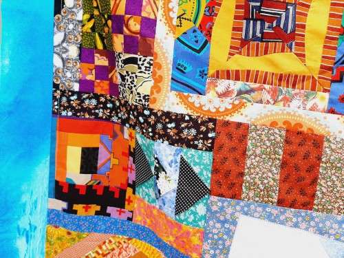 Quilt - with fleecy backing 120  x 120 cm - unused