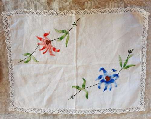 Embroidered tray cloth 31 x 42cm
