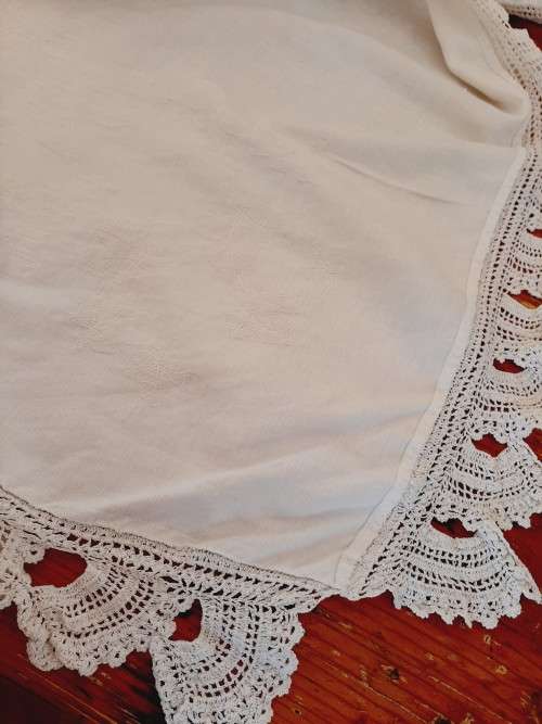 Lovely white damask tablecloth with hand crocheted edging 185 x 185cm