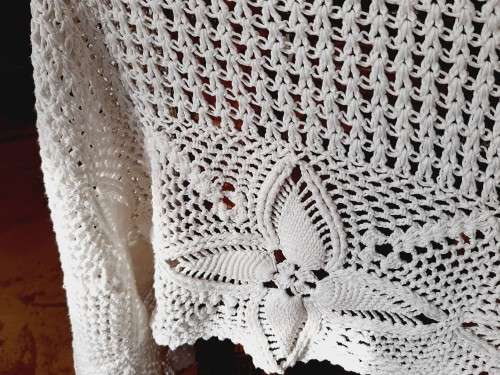 Large, crochet tablecloth/ bed cover - white - 200 x 226 cm  - cotton