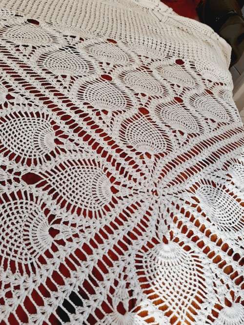 Large, crochet tablecloth/ bed cover - white - 200 x 226 cm  - cotton